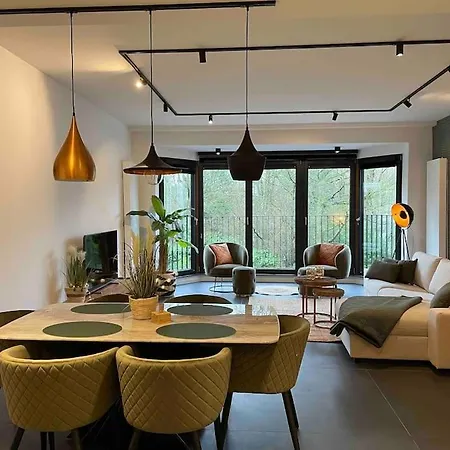 Chic, Luxe Loftstijl In * Oostende