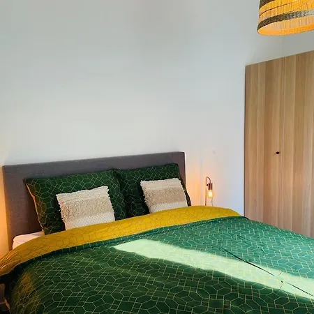 Chic, Luxe Loftstijl In Apartamento