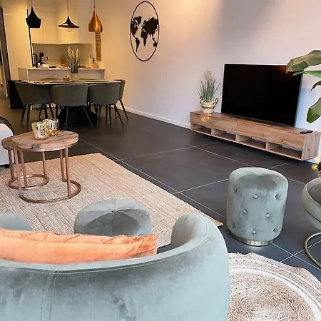 Chic, Luxe Loftstijl In Apartamento Ostend